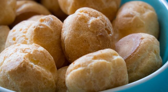 シューが膨れる理由 シューが膨れる理由